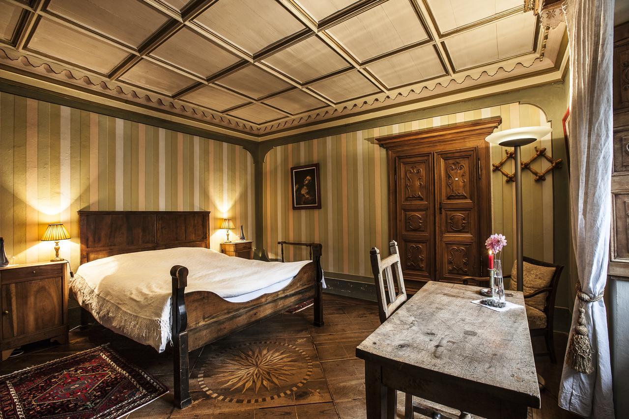 Palazzo Gamboni Swiss Historic Hotel Comologno ภายนอก รูปภาพ